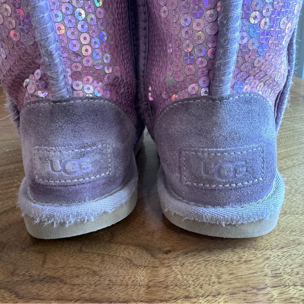 UGG Girl's Classic II Stellar Pink Iridescent Sequin Boots. Kid’s Size 12 - Picture 5 of 13